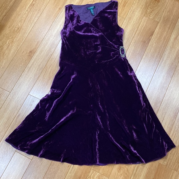**NWOT ** Ralph Lauren Deep Purple Silk Velvet Wrap Look Brooch Buckle Dress 8 - Picture 3 of 15